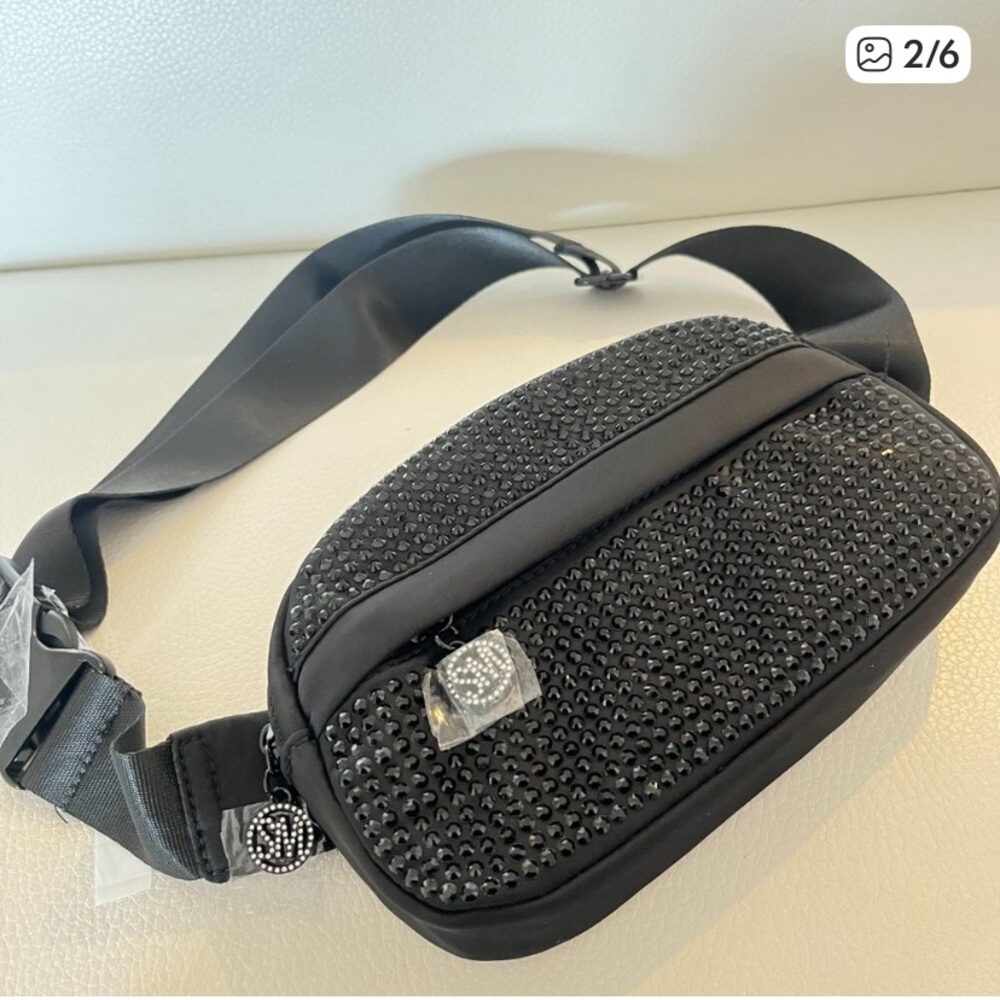Steve Madden Black Rhinestone Belt Bag Multi Zipper Compartments - Picture 3 of 7